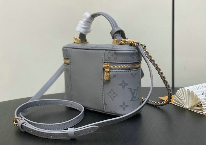 Louis Vuitton Vanity Chain Pouch